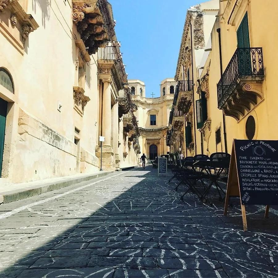 La Coffa Bed & Breakfast Noto 0*,  Italy